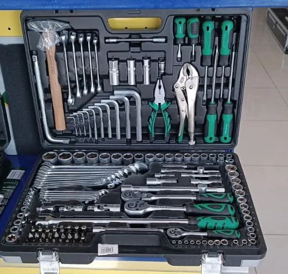 Набор инструментов 108пр. 1/4",1/2" (6гр.)(4-32мм). RF-41082-5